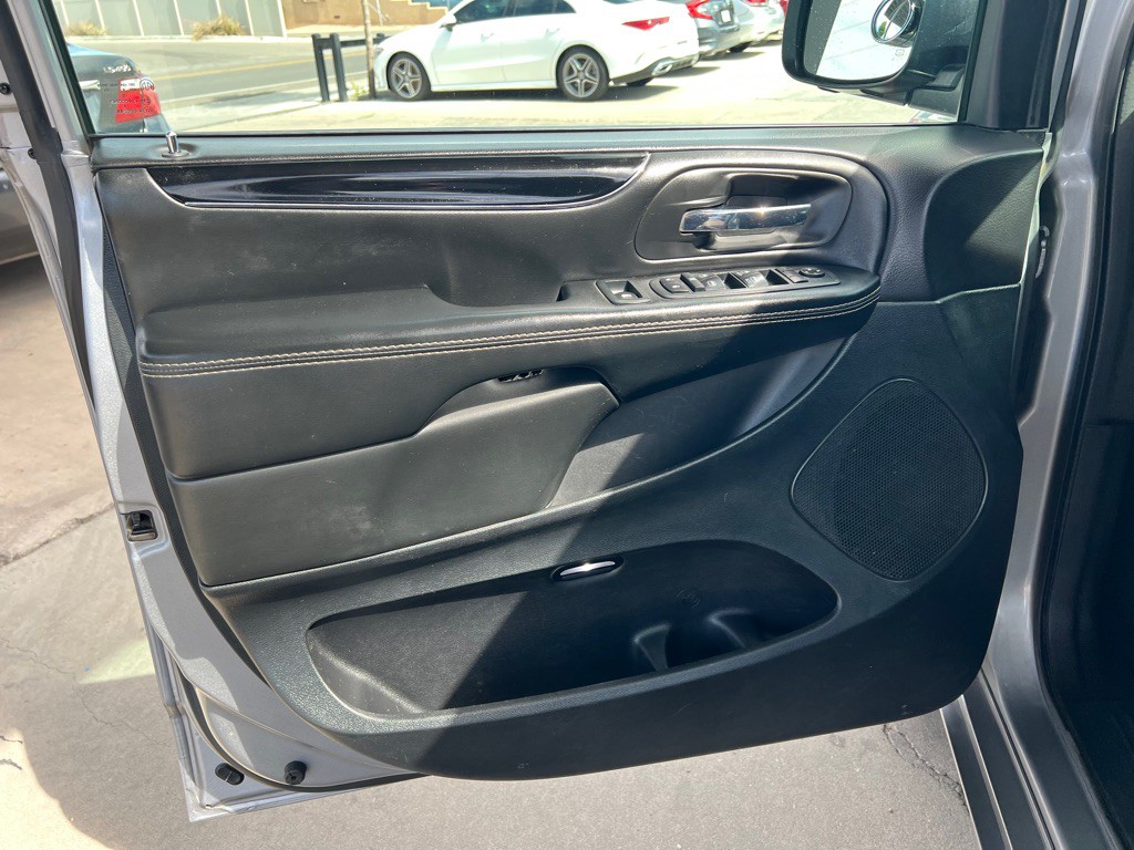 2018 Dodge Grand Caravan Image 10