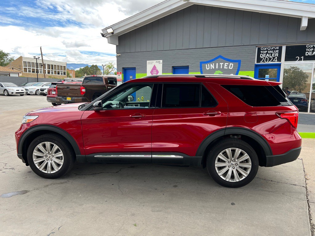 2022 Ford Explorer Image 8