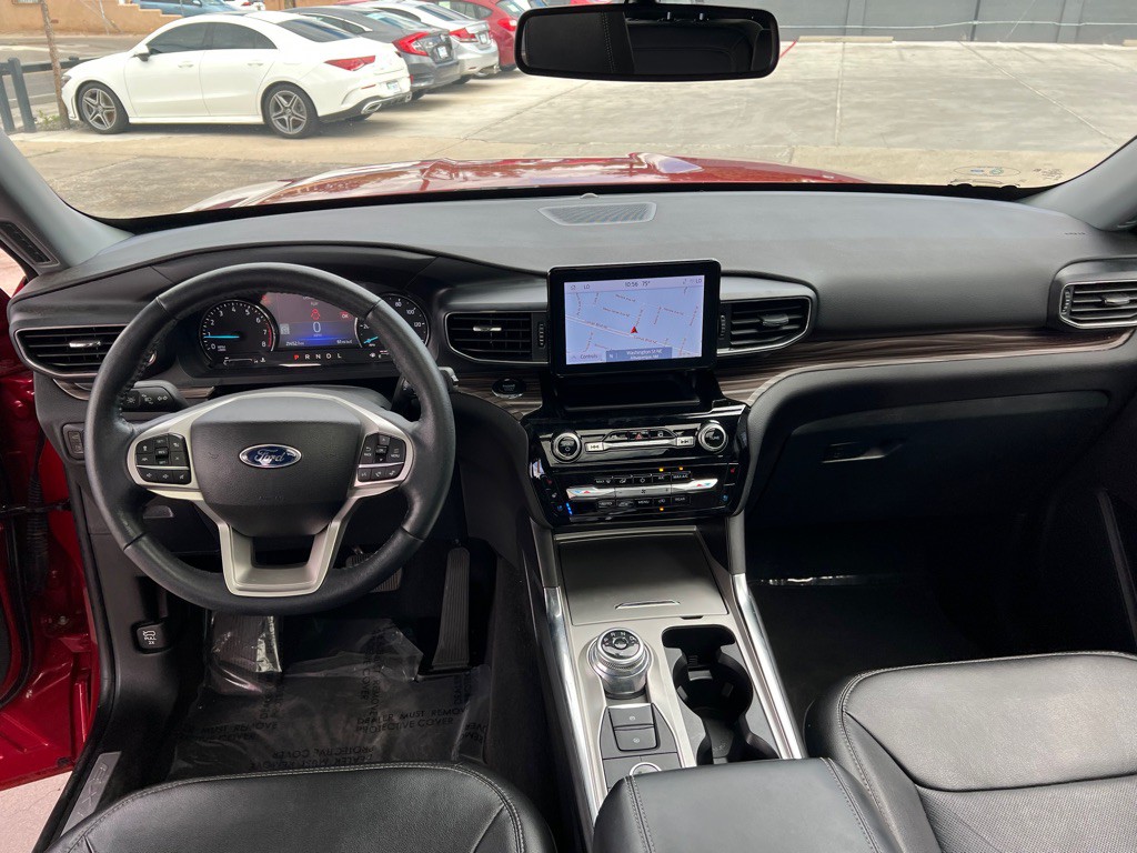 2022 Ford Explorer Image 9
