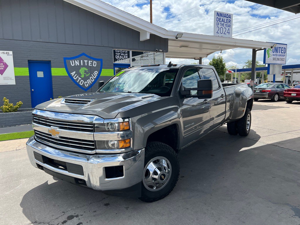 2017 Chevrolet Silverado 1500 Image 1