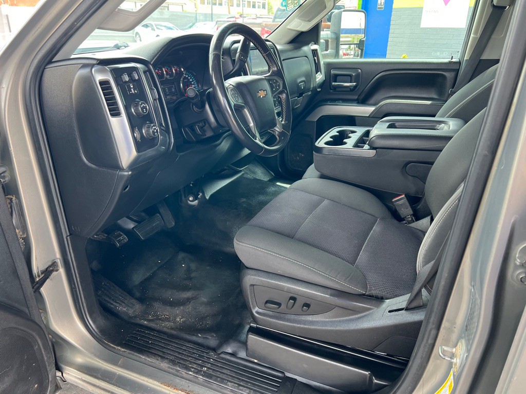2017 Chevrolet Silverado 1500 Image 11