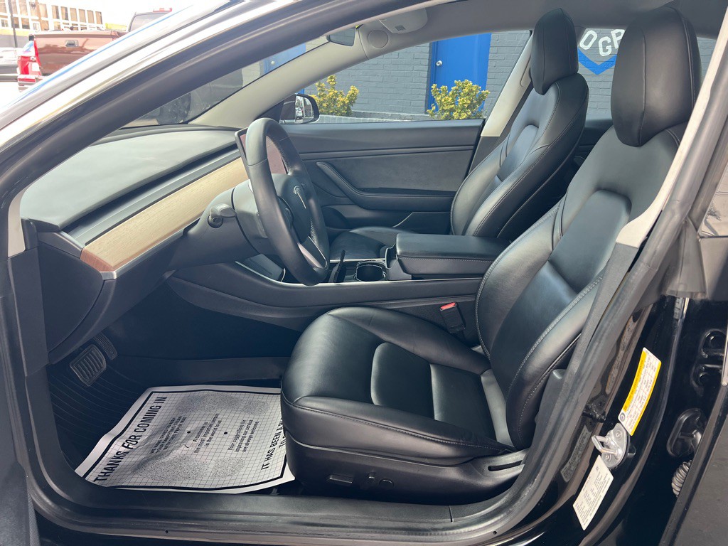 2020 Tesla Model 3 Image 12