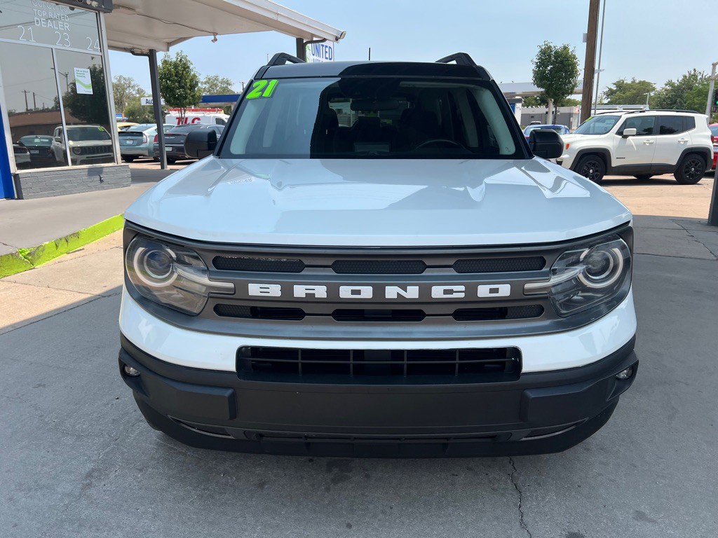 2021 Ford Bronco Image 2
