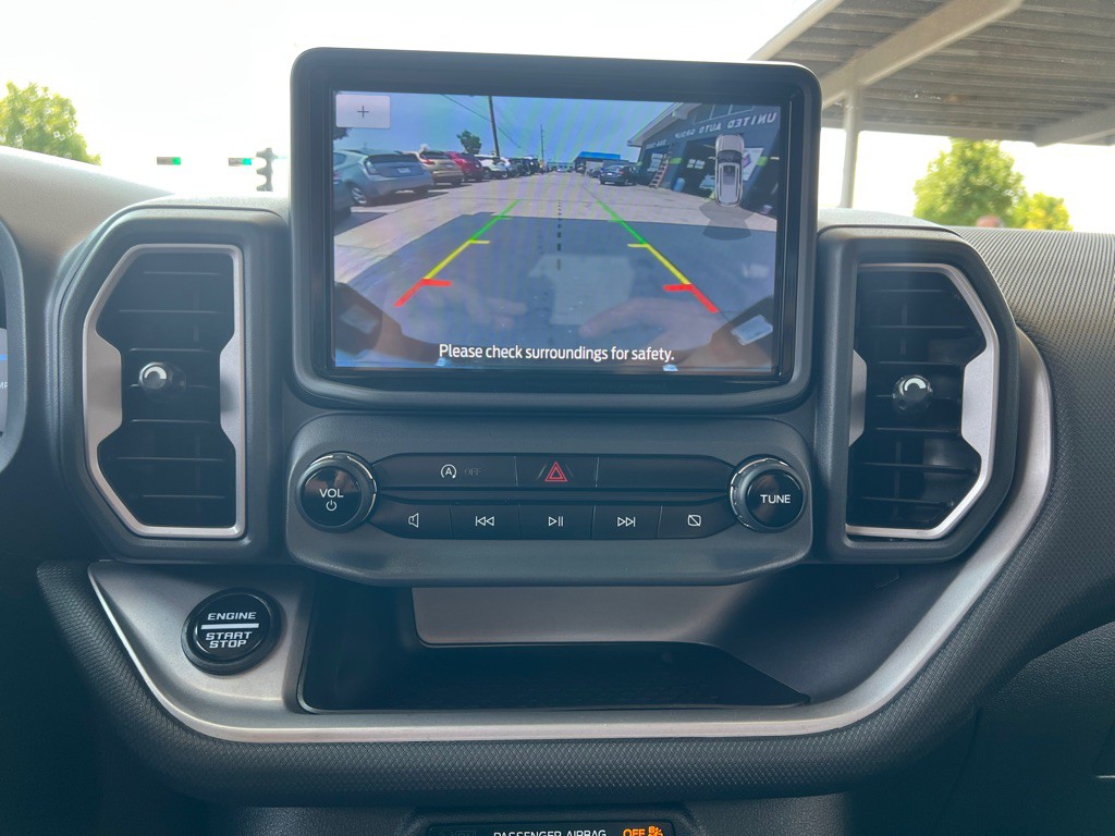 2021 Ford Bronco Image 15