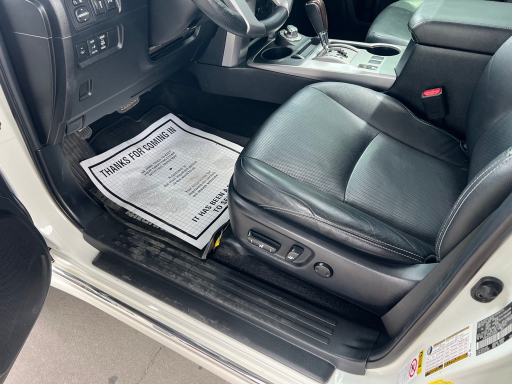 2015 Toyota 4Runner Image 11