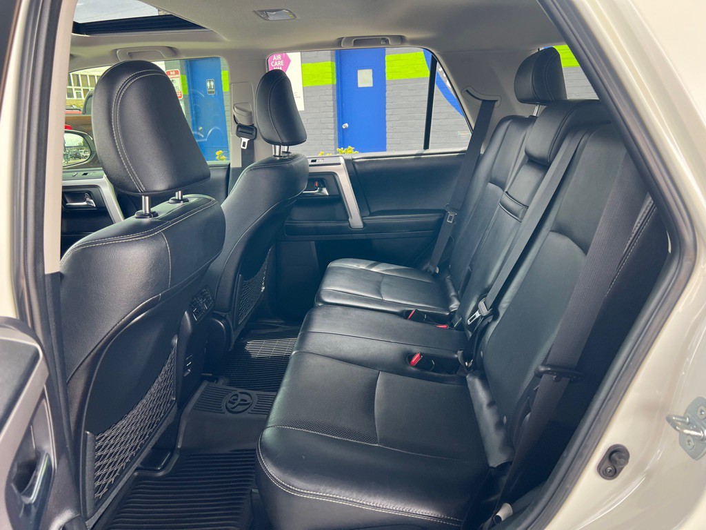 2015 Toyota 4Runner Image 13