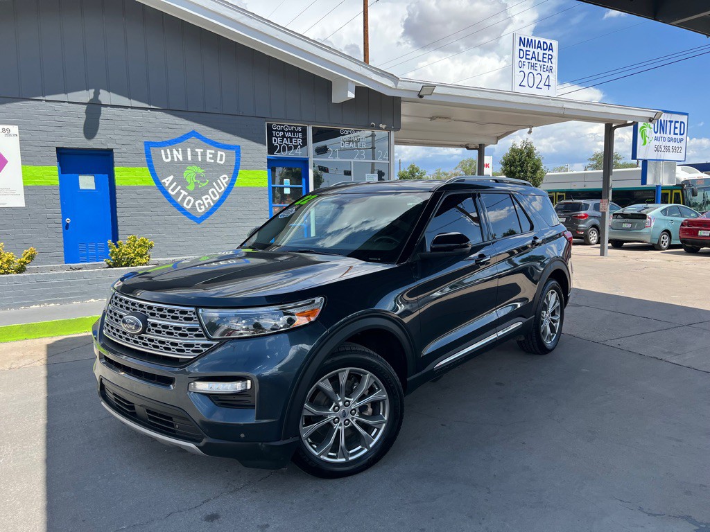 2022 Ford Explorer Image 1