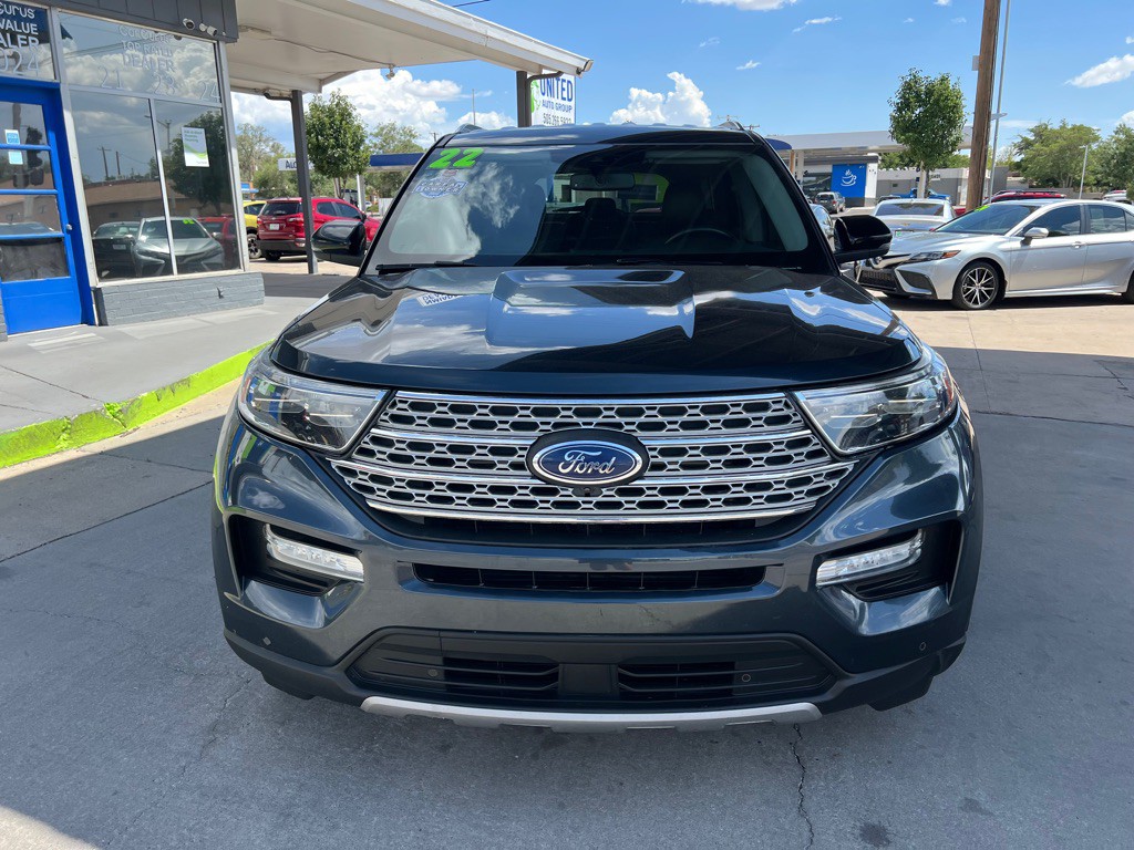 2022 Ford Explorer Image 2