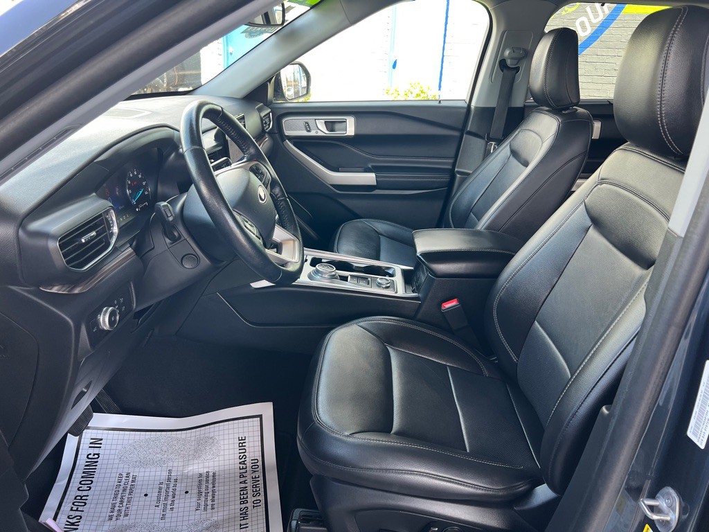 2022 Ford Explorer Image 12