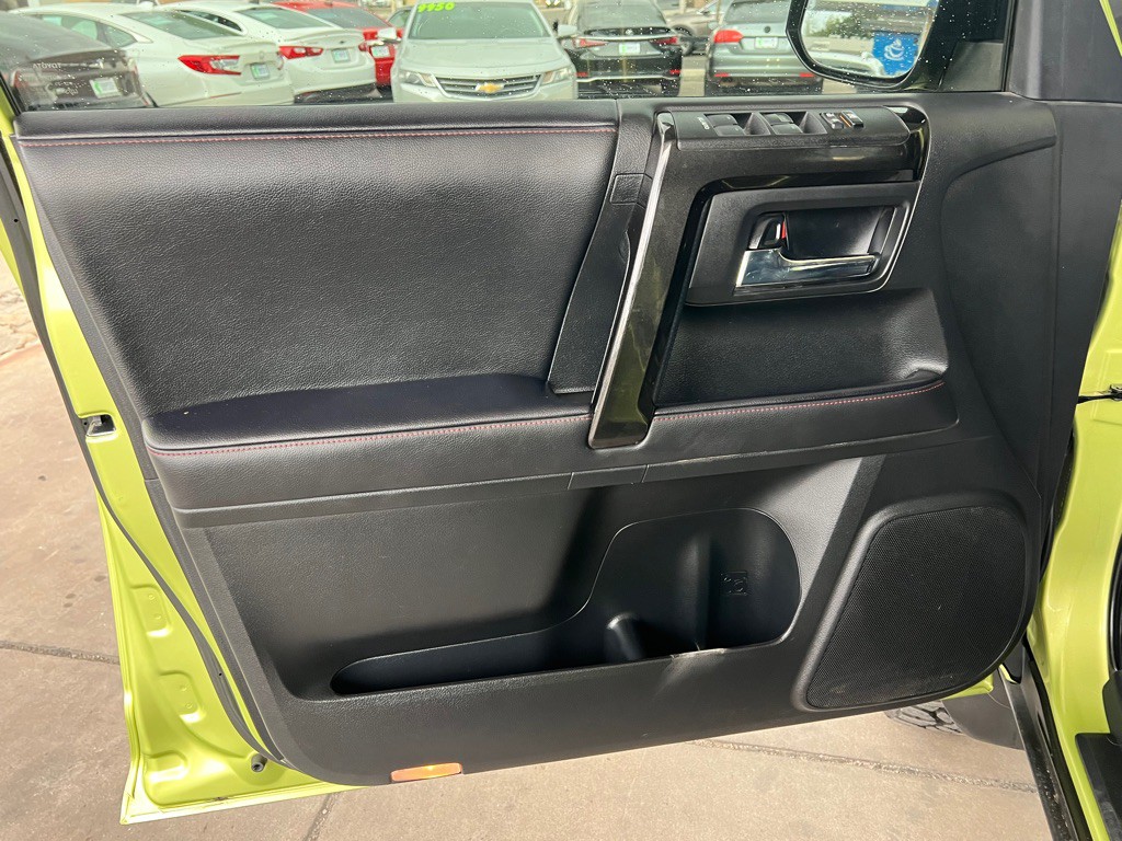 2022 Toyota 4Runner Image 10