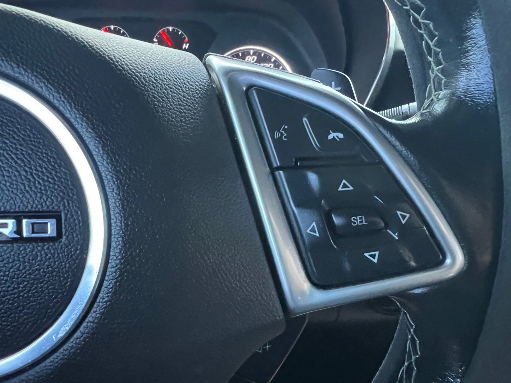 2017 Chevrolet Camaro Image 18