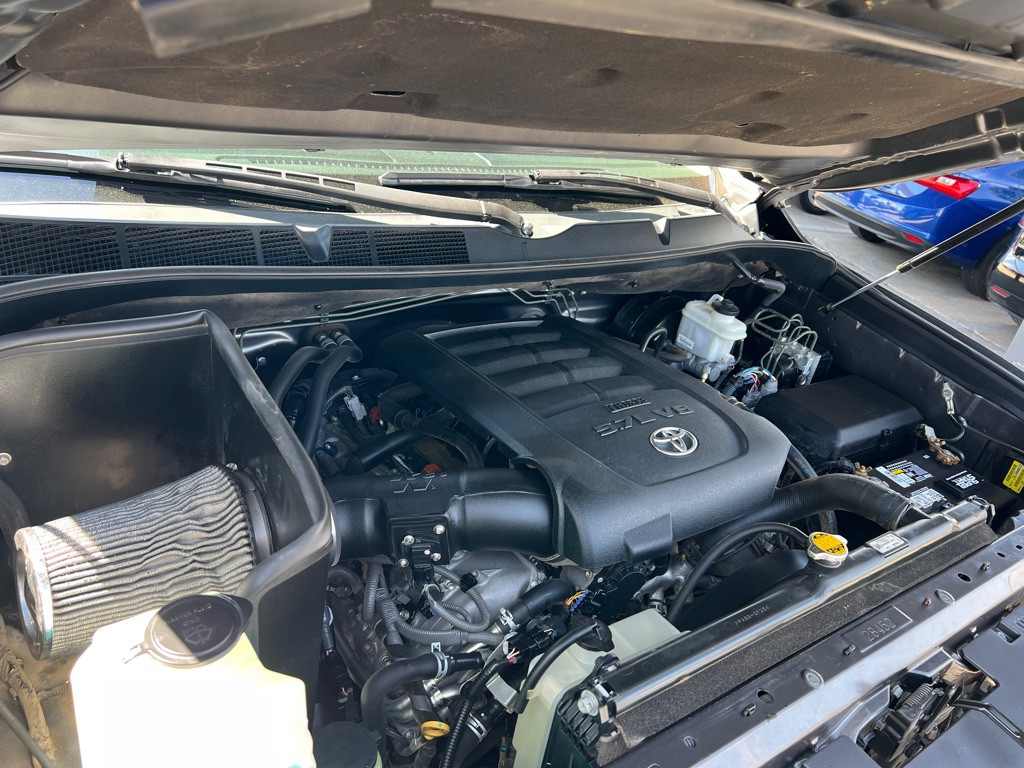 2016 Toyota Tundra Image 18