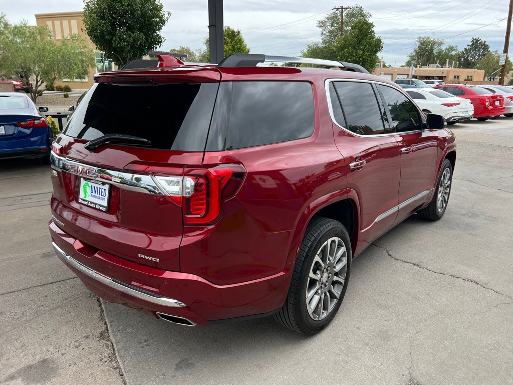 2022 GMC Acadia Image 5
