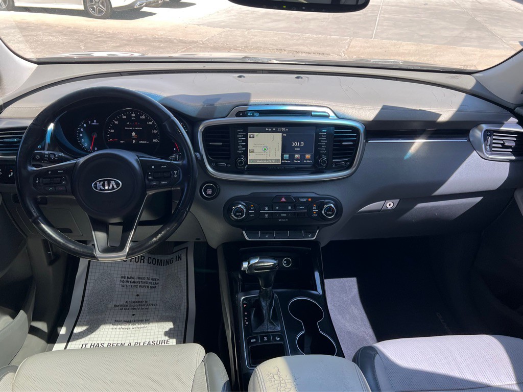 2016 Kia Sorento Image 8