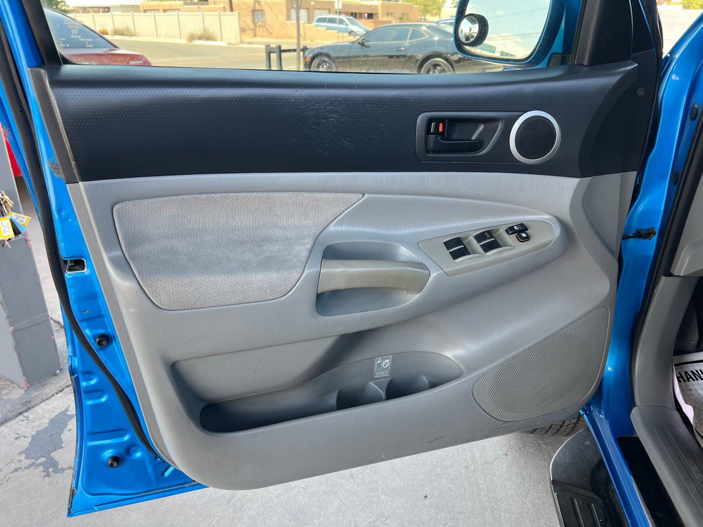 2006 Toyota Tacoma Image 10