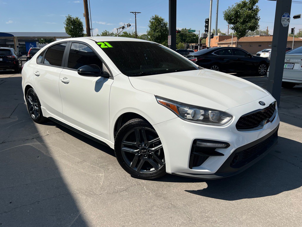 2021 Kia Forte Image 3
