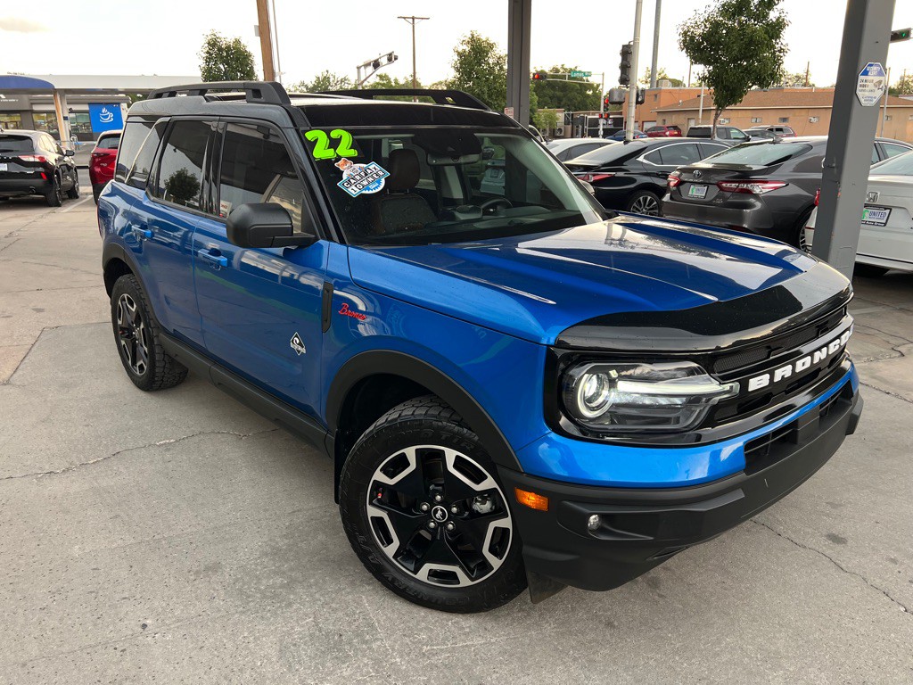2022 Ford Bronco Image 3