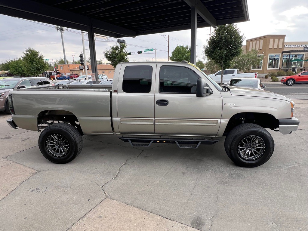 2003 Chevrolet Silverado 1500 Image 4