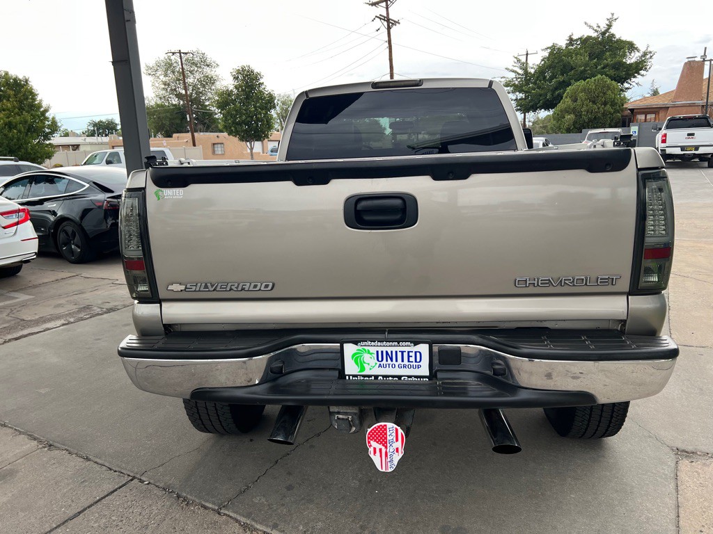 2003 Chevrolet Silverado 1500 Image 6