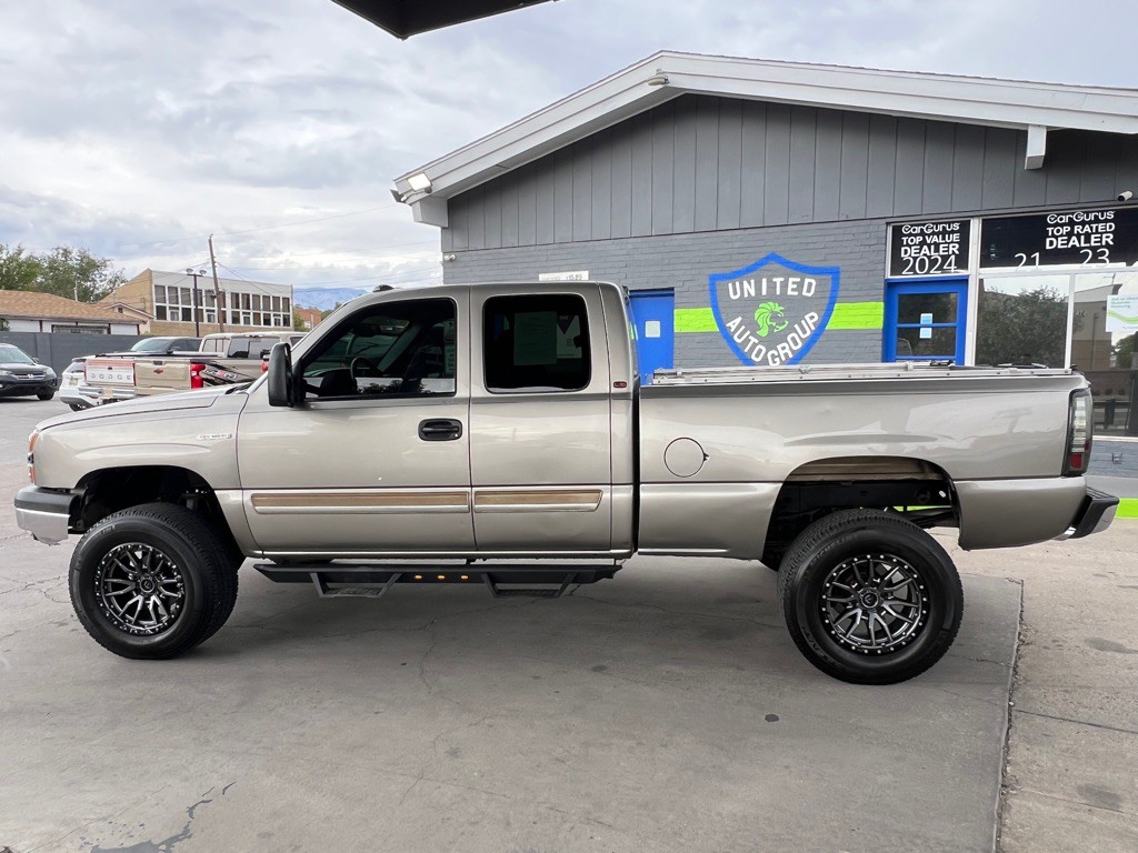 2003 Chevrolet Silverado 1500 Image 8