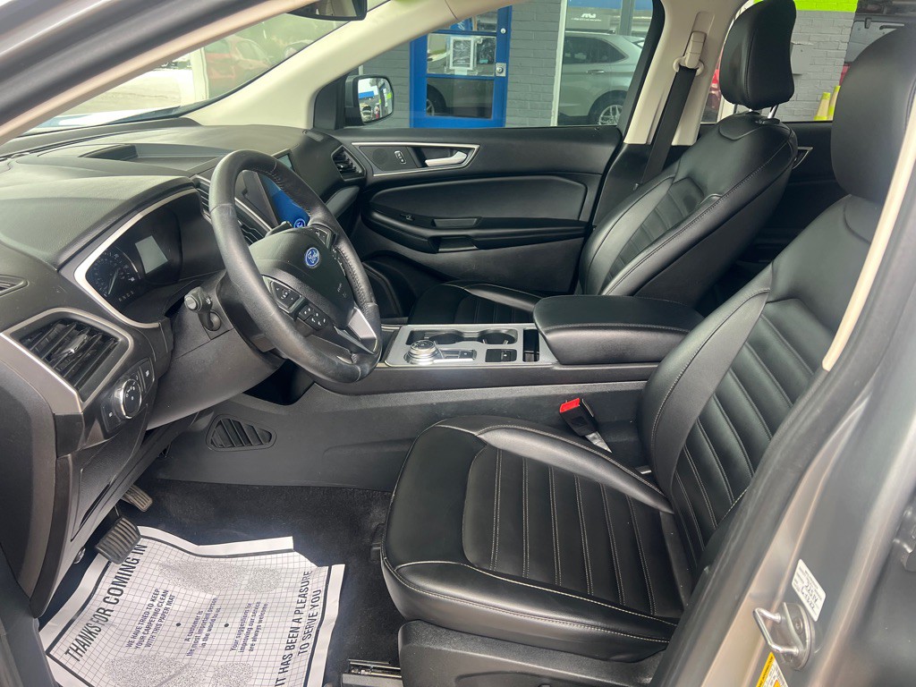 2021 Ford Edge Image 12