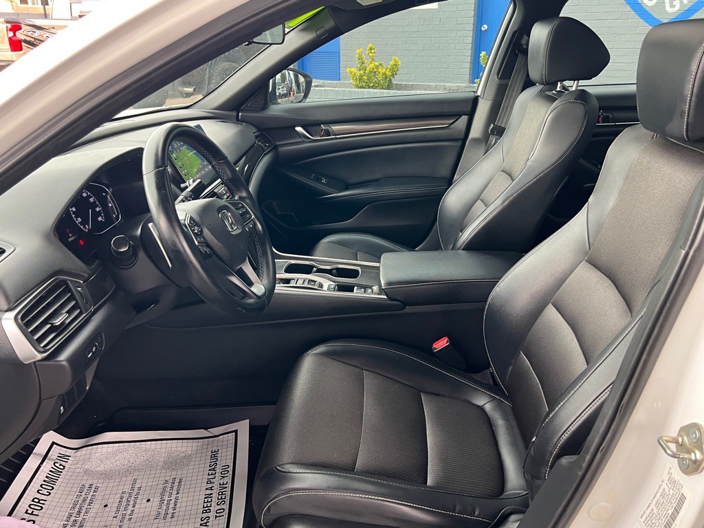 2018 Honda Accord Image 12
