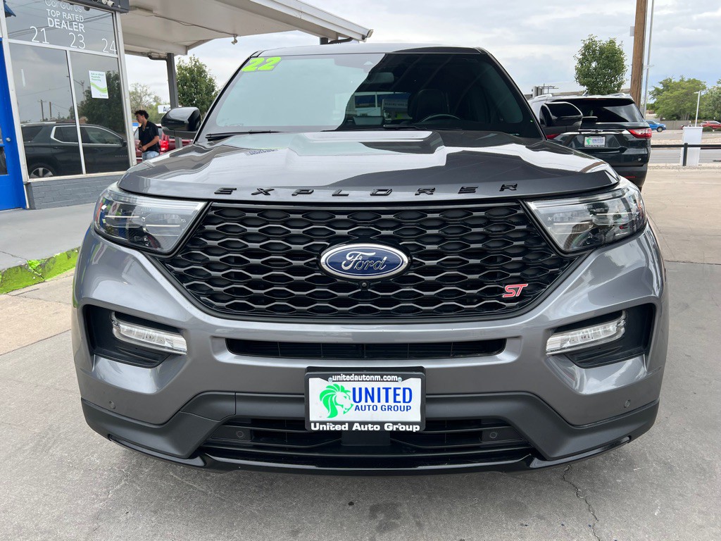 2022 Ford Explorer Image 2