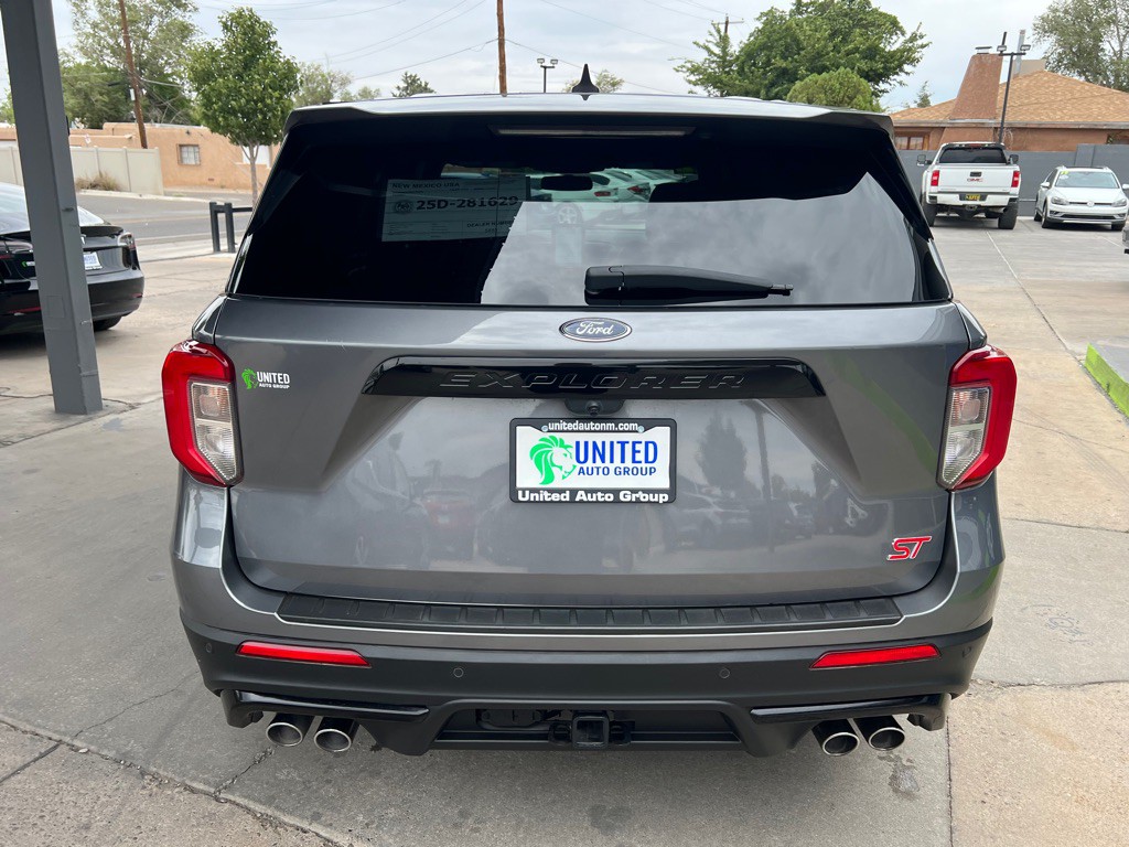 2022 Ford Explorer Image 6