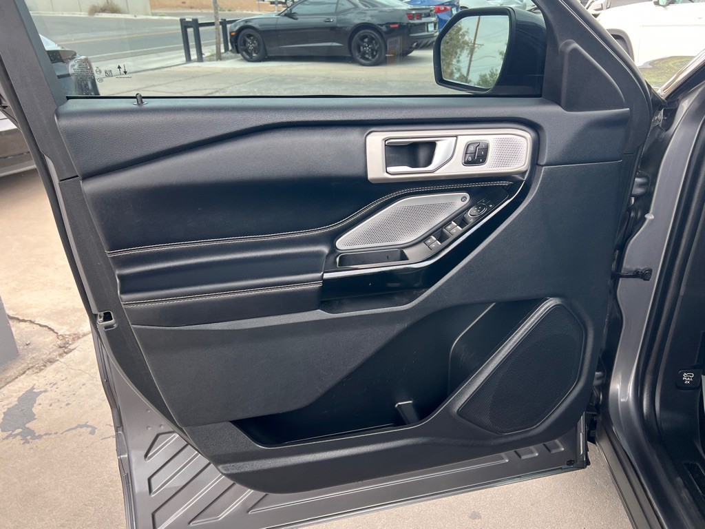 2022 Ford Explorer Image 10