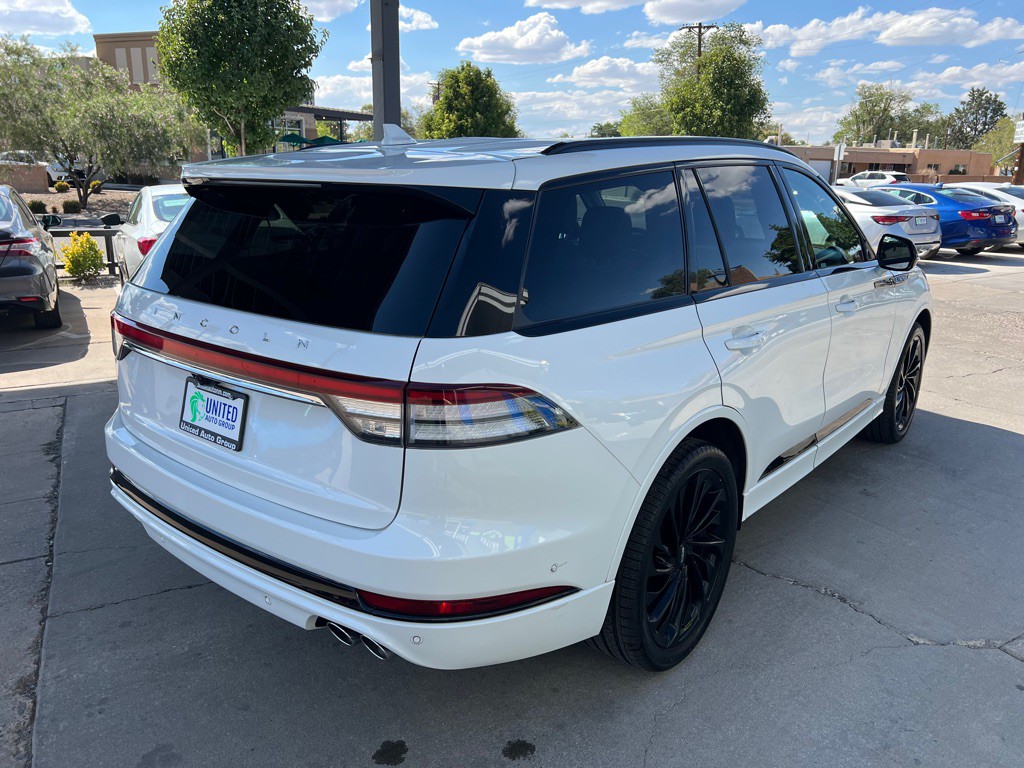 2022 Lincoln Aviator Image 5