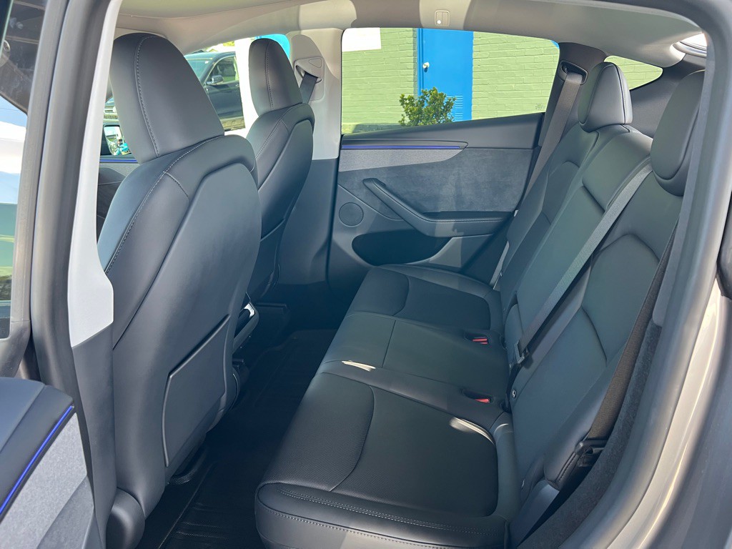 2026 Tesla Model Y Image 13