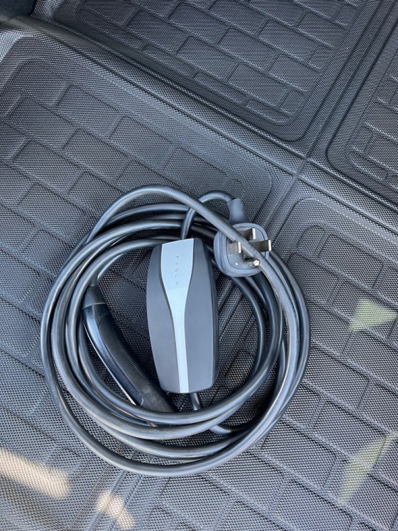 2026 Tesla Model Y Image 23