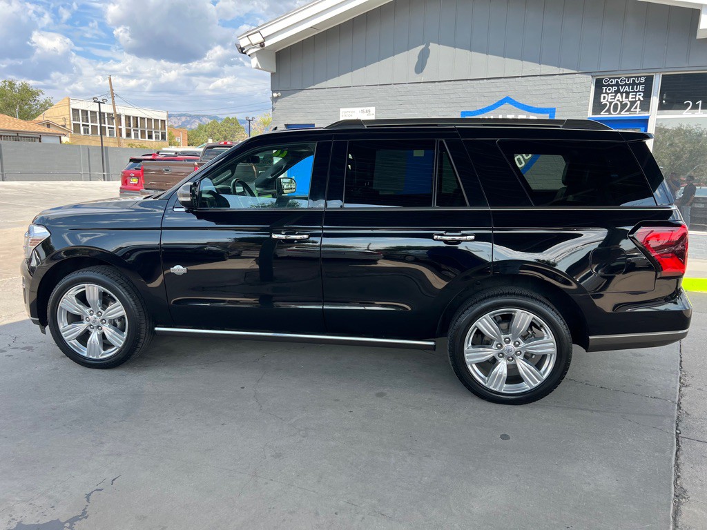 2022 Ford Expedition Image 8