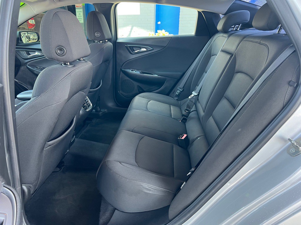 2018 Chevrolet Malibu Image 13