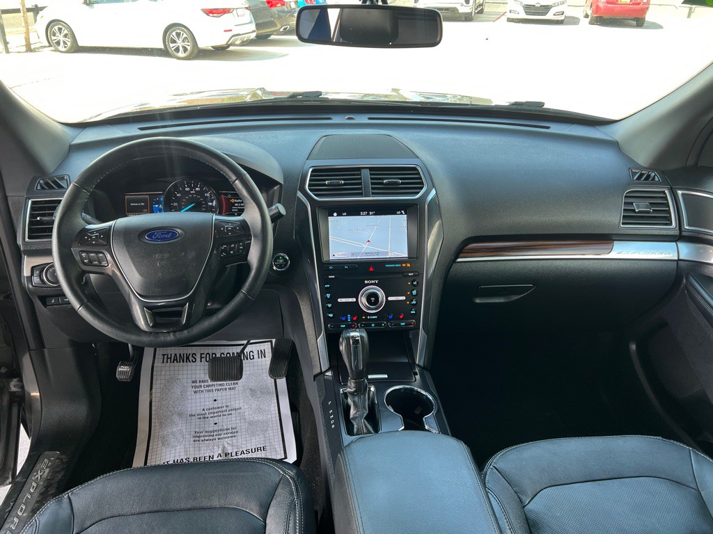 2019 Ford Explorer Image 9