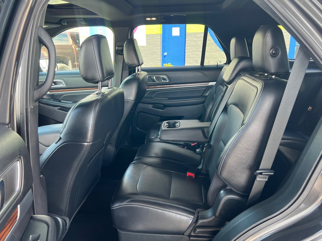 2019 Ford Explorer Image 13