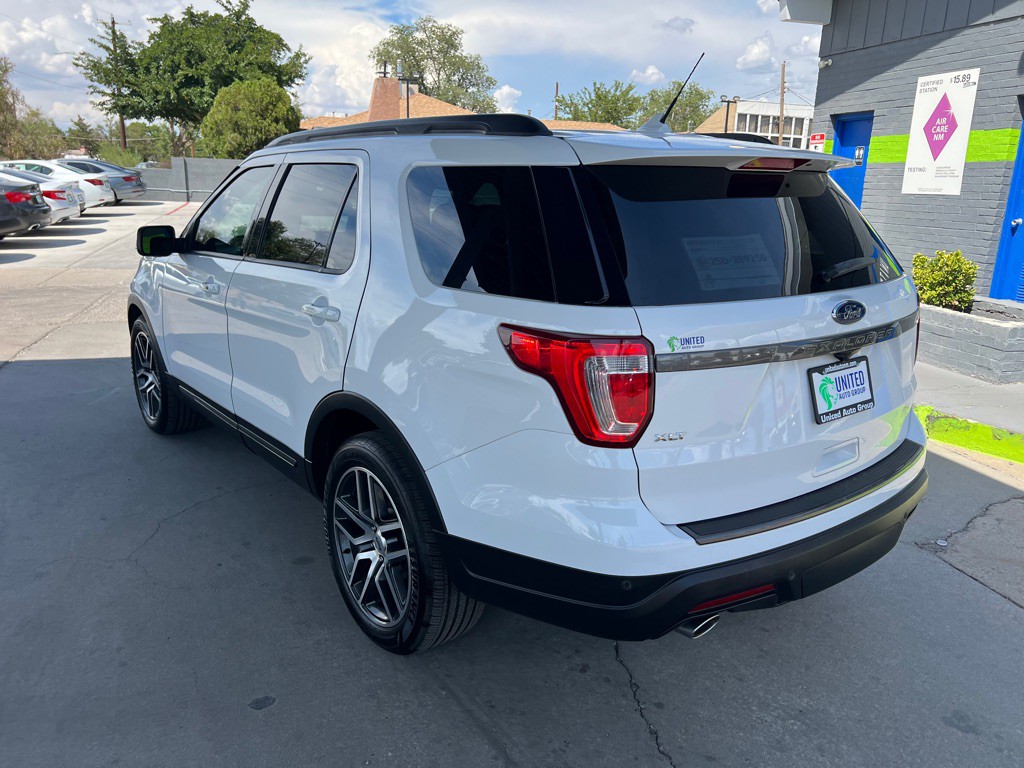 2019 Ford Explorer Image 7