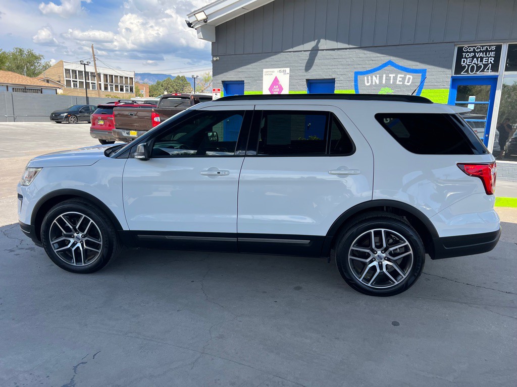 2019 Ford Explorer Image 8