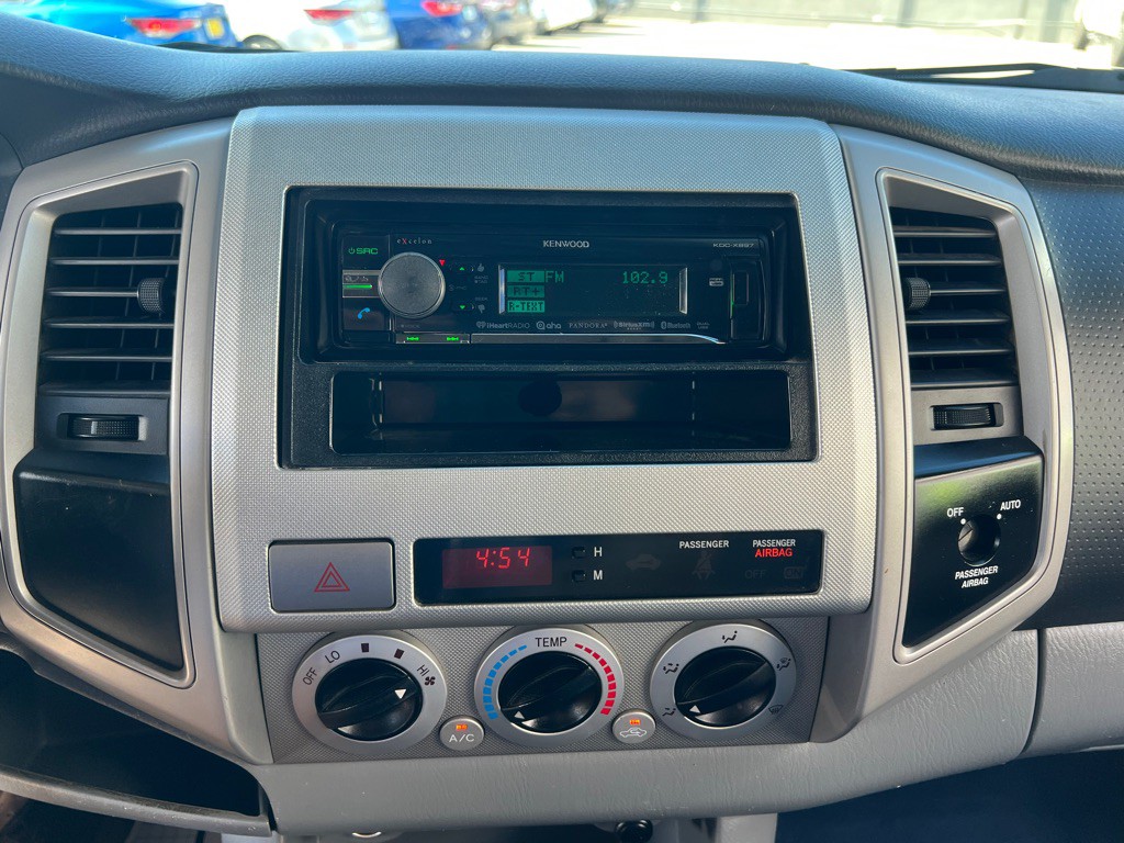 2006 Toyota Tacoma Image 15