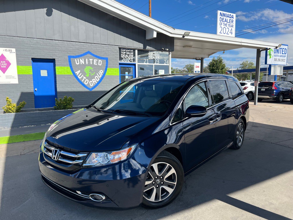 2015 Honda Odyssey Image 1