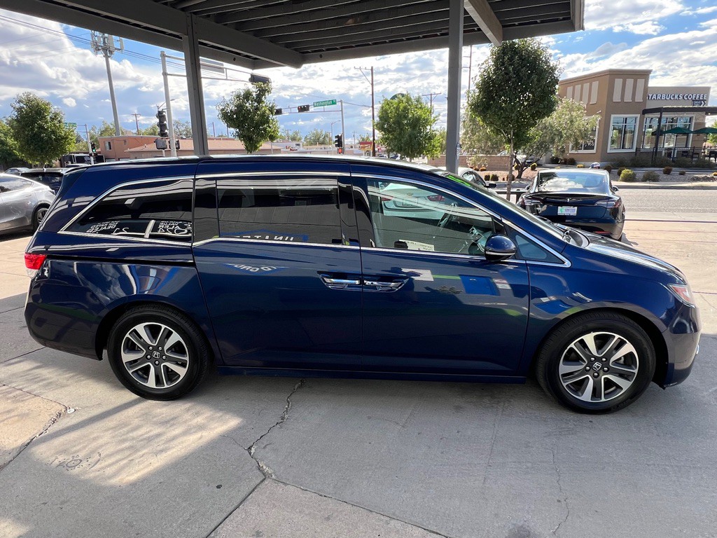 2015 Honda Odyssey Image 4
