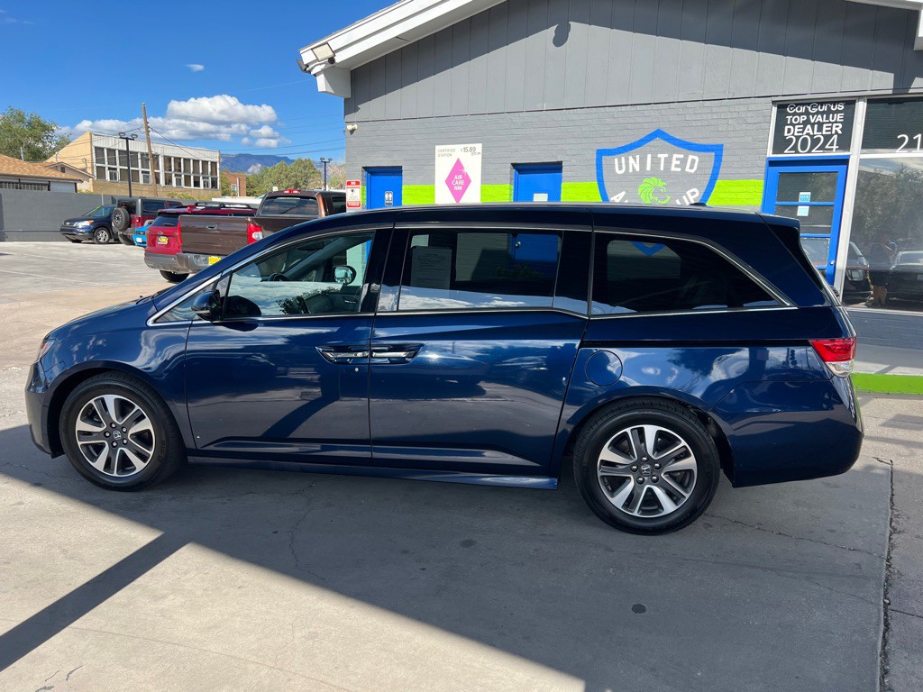 2015 Honda Odyssey Image 8