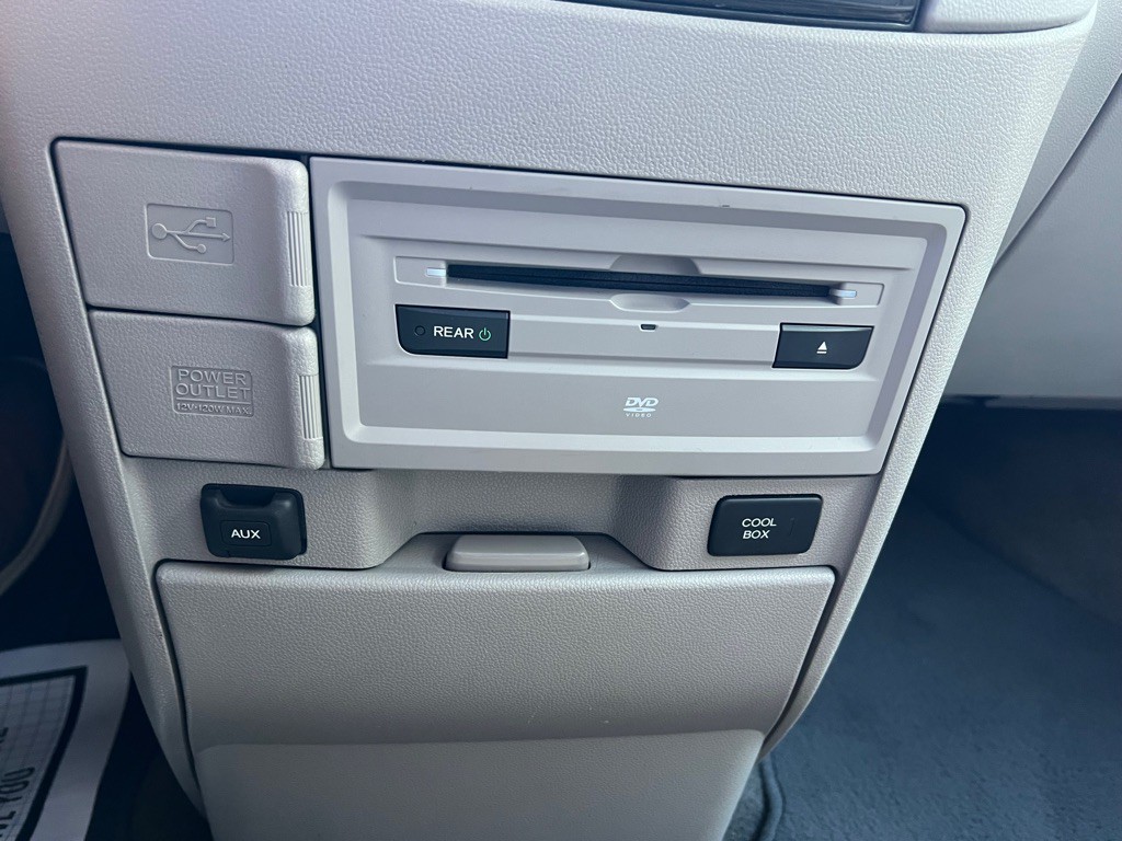 2015 Honda Odyssey Image 19