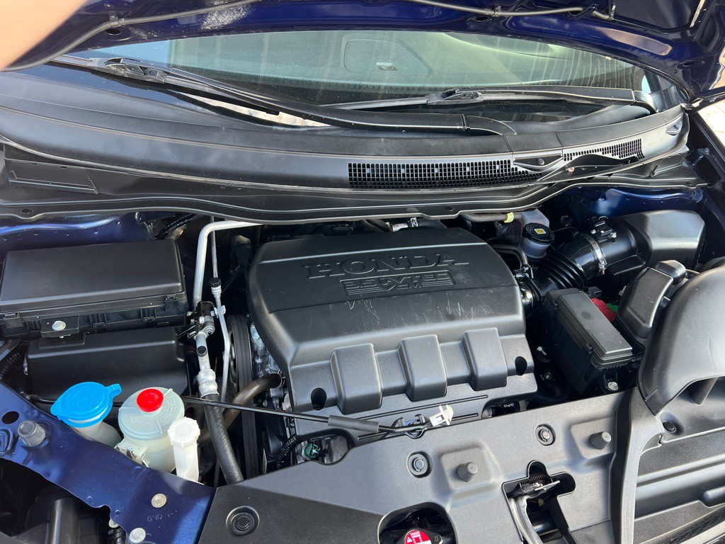 2015 Honda Odyssey Image 25