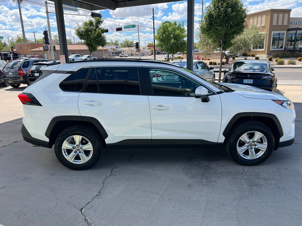 2021 Toyota Rav4 Image 4