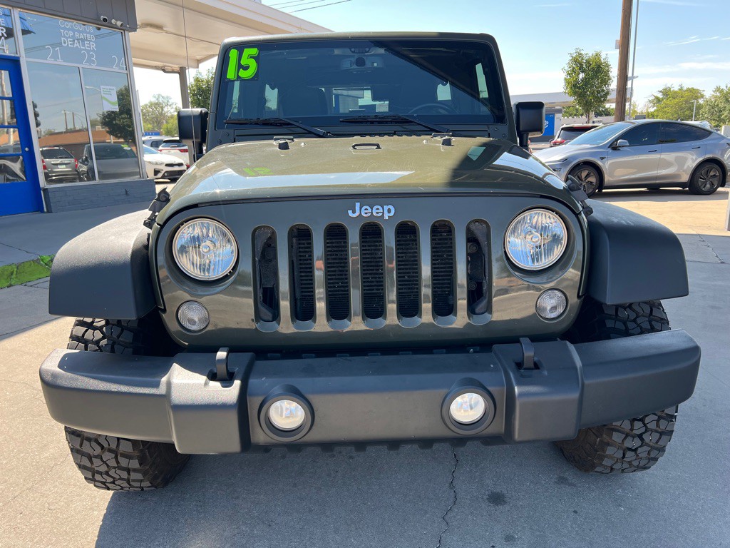 2015 Jeep Wrangler Unlimited Image 2