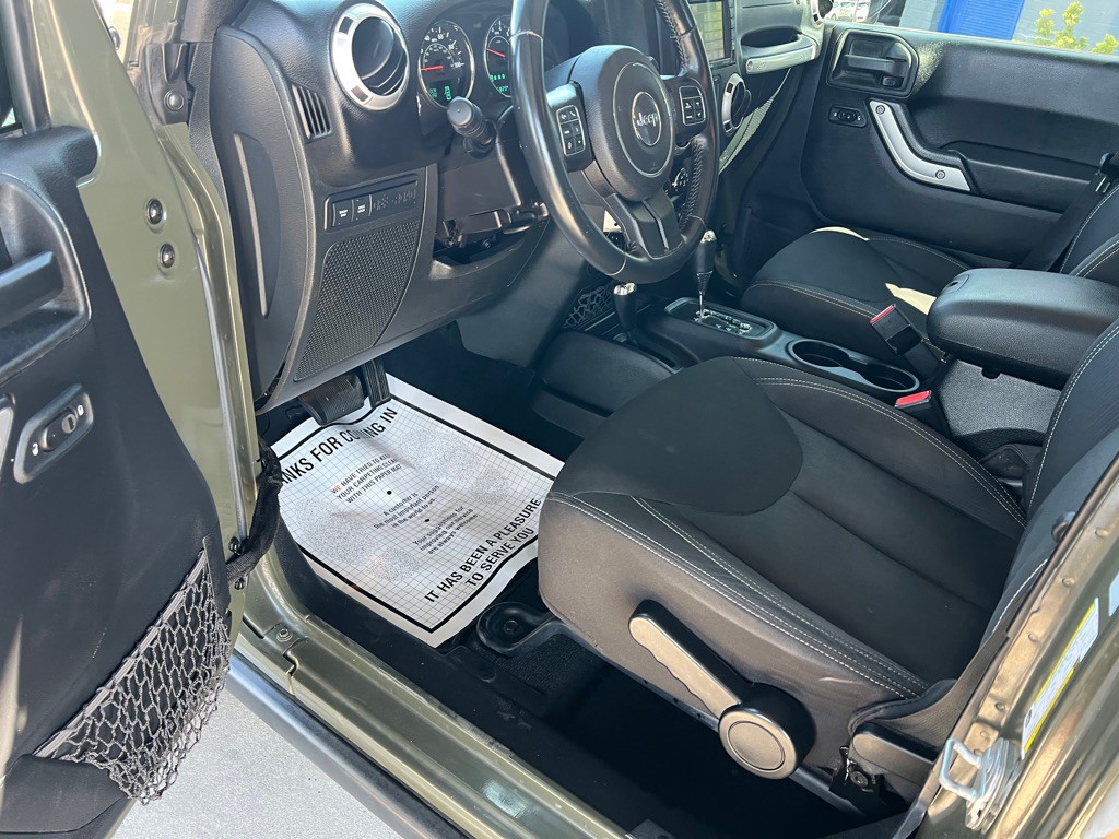 2015 Jeep Wrangler Unlimited Image 11