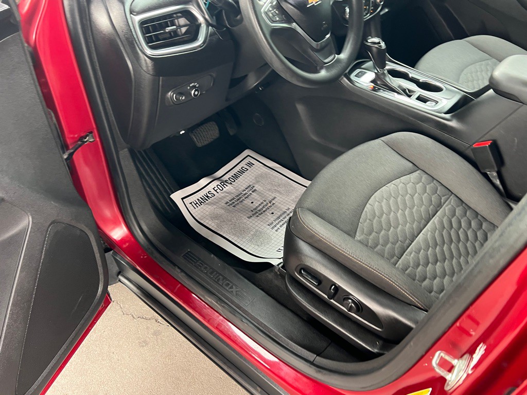 2018 Chevrolet Equinox Image 11