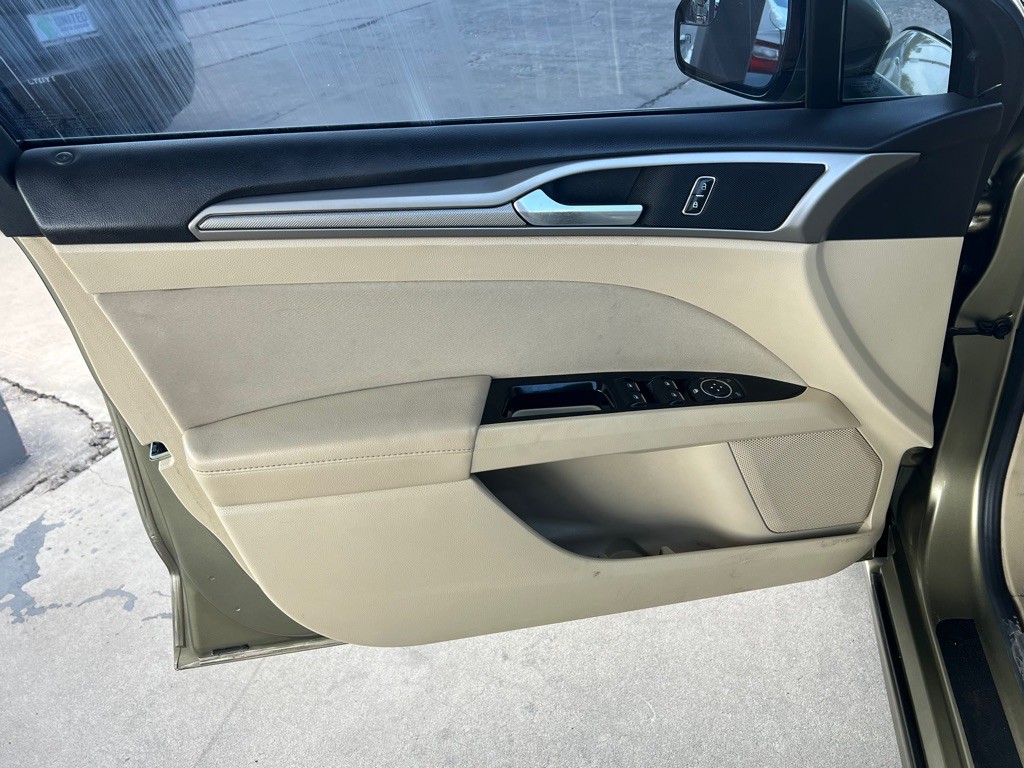 2013 Ford Fusion Image 10