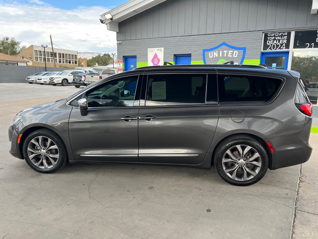 2019 Chrysler Pacifica Image 8